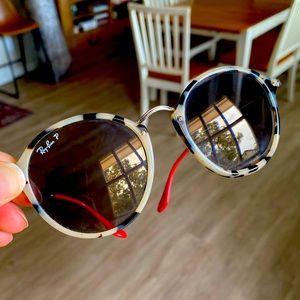 Ray-Ban Round Fleck Sunglasses